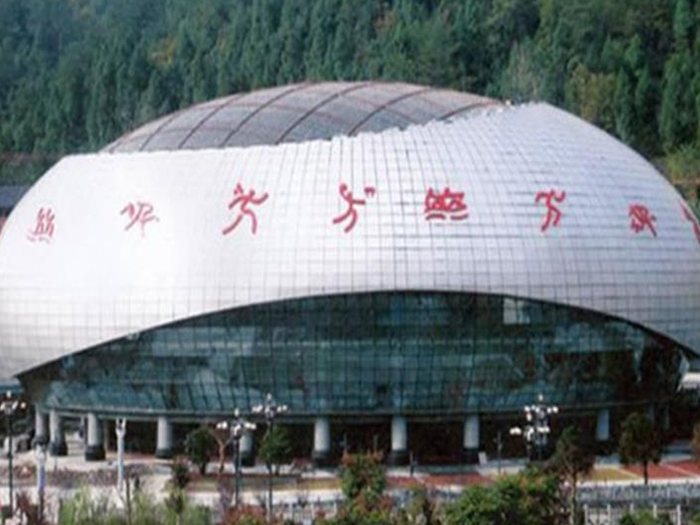 临安体育中心球形网架加工安装
